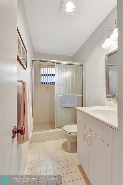 最近售出: $284,900 (2 贝兹, 2 浴室, 1400 平方英尺)
