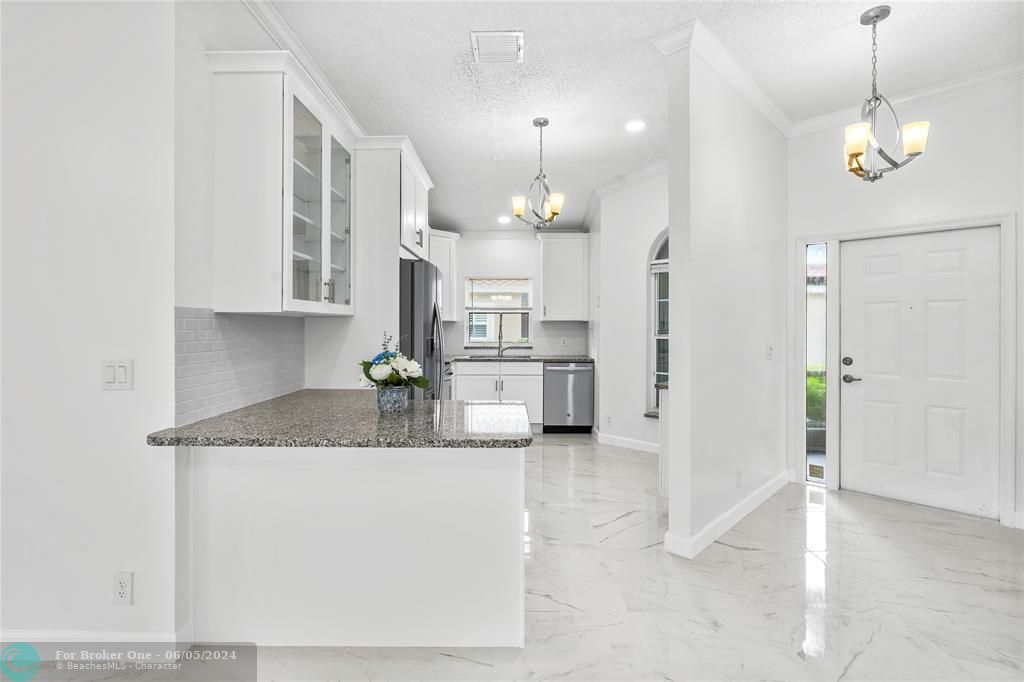 Recently Sold: $399,000 (3 beds, 2 baths, 1592 Square Feet)