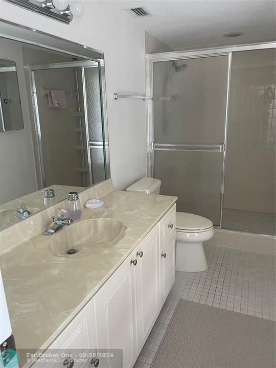 Active With Contract: $3,350 (2 beds, 2 baths, 1230 Square Feet)