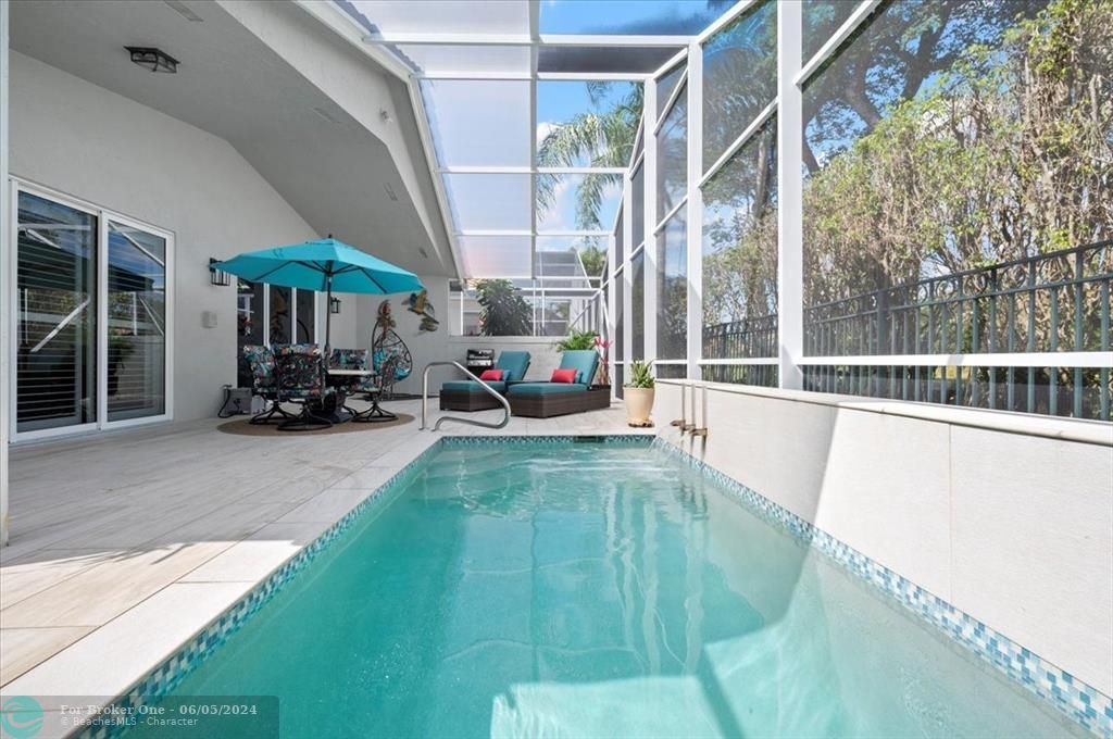 Recently Sold: $849,000 (2 beds, 3 baths, 1769 Square Feet)