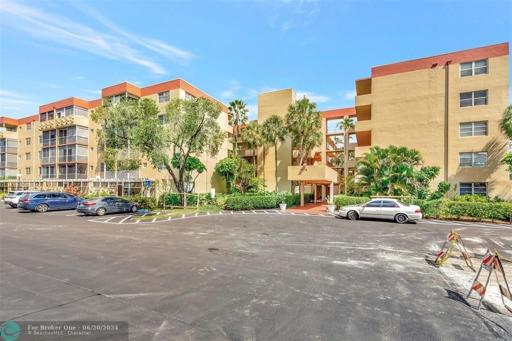 Recently Sold: $224,000 (2 beds, 2 baths, 1260 Square Feet)