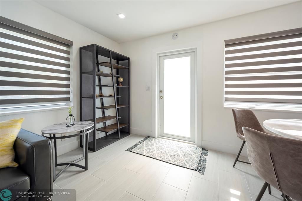 Active With Contract: $2,250 (1 beds, 1 baths, 0 Square Feet)
