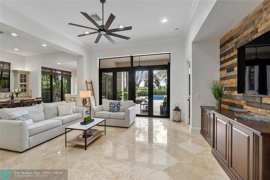 For Sale: $1,999,999 (5 beds, 4 baths, 5045 Square Feet)