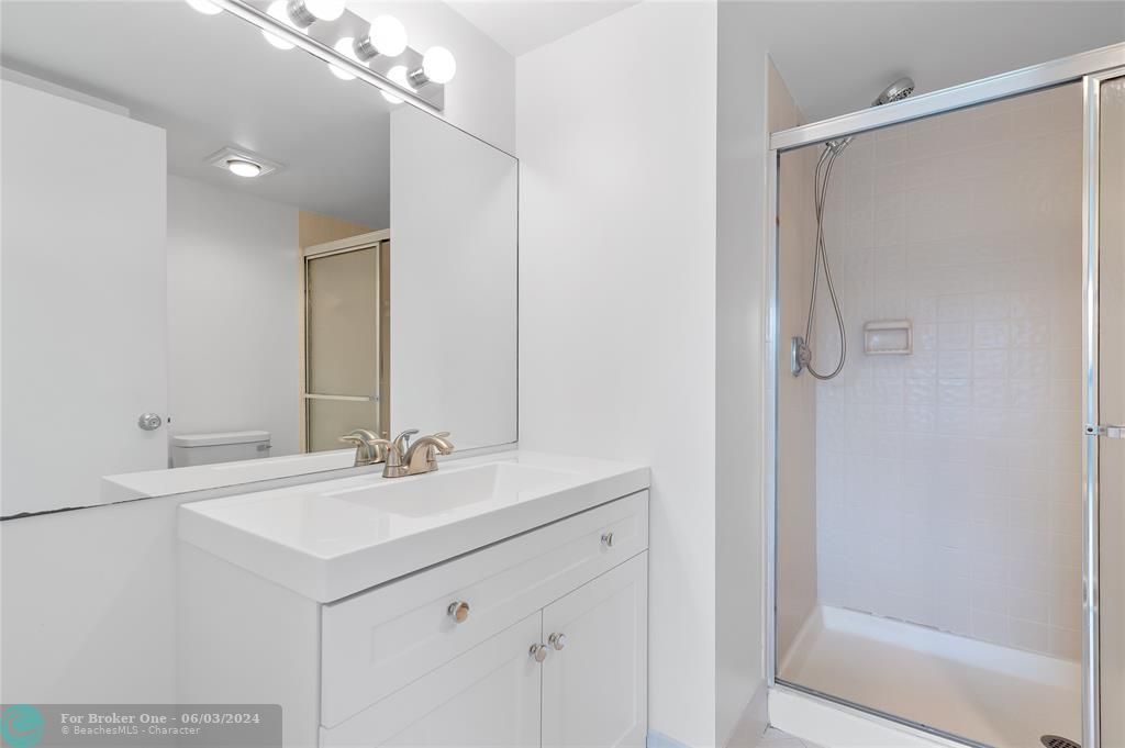 Недавно арендовано: $2,000 (2 спален, 2 ванн, 775 Квадратных фут)