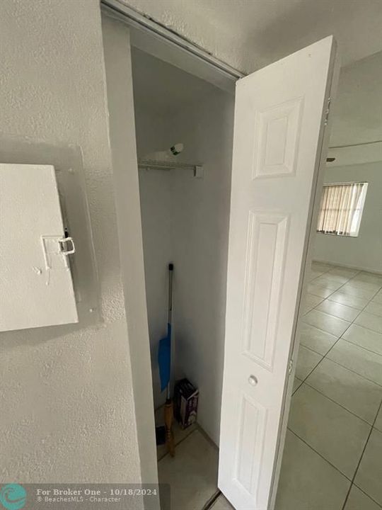 Activo con contrato: $119,999 (2 camas, 2 baños, 907 Pies cuadrados)