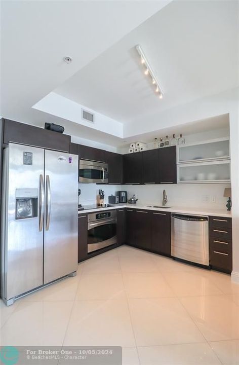 Recently Sold: $605,000 (2 beds, 2 baths, 1129 Square Feet)