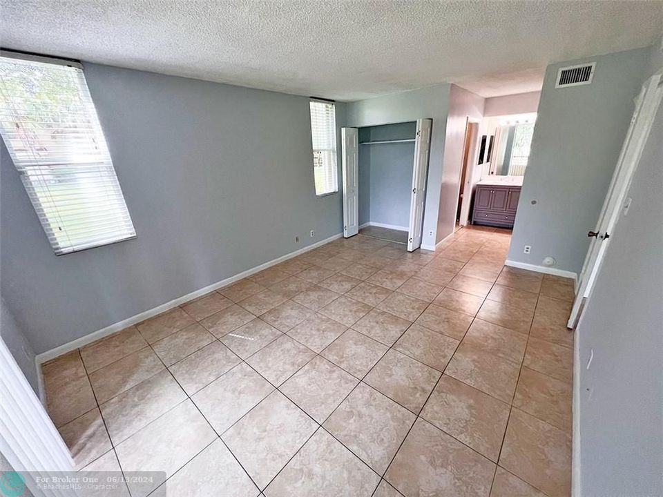 Recently Rented: $2,149 (2 beds, 2 baths, 1246 Square Feet)
