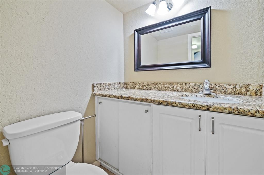 For Sale: $460,000 (2 beds, 2 baths, 1200 Square Feet)