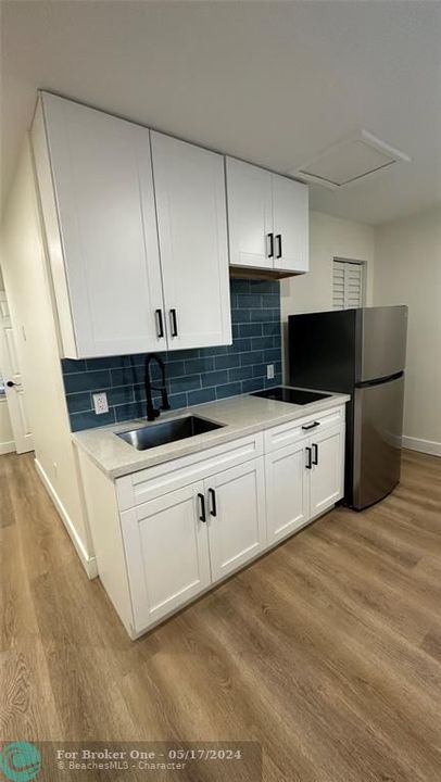 Recently Sold: $1,700 (1 beds, 1 baths, 3714 Square Feet)
