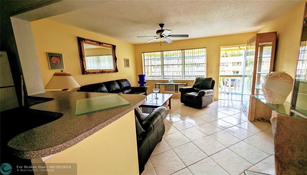 Active With Contract: $80,000 (1 beds, 1 baths, 570 Square Feet)