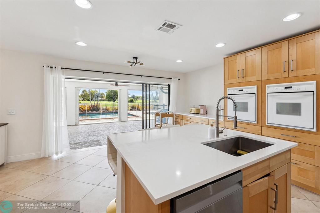 Active With Contract: $949,000 (5 beds, 2 baths, 3903 Square Feet)