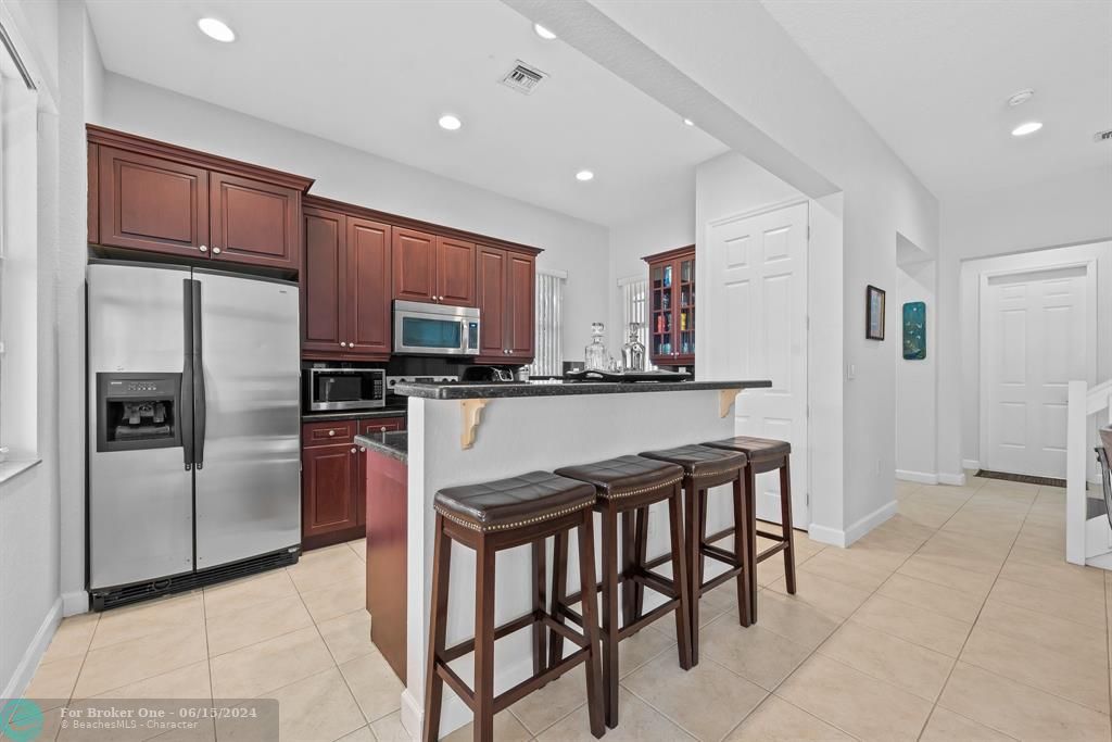 Active With Contract: $625,000 (3 beds, 2 baths, 2118 Square Feet)