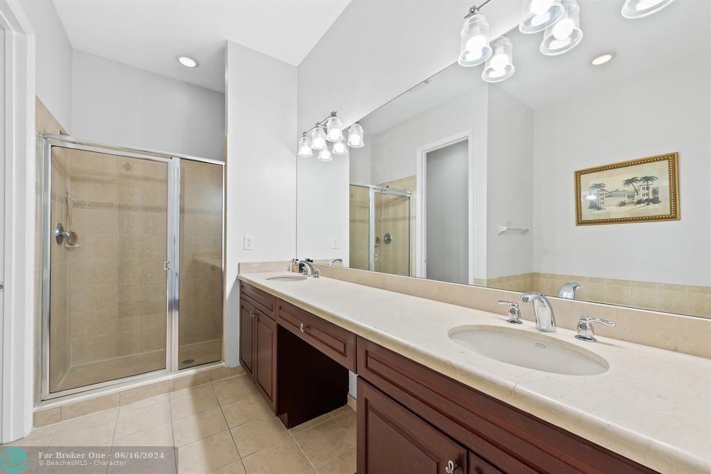 Active With Contract: $625,000 (3 beds, 2 baths, 2118 Square Feet)