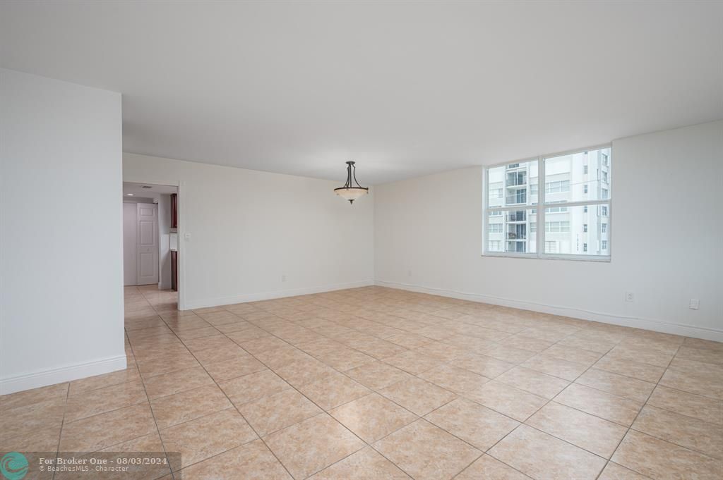 For Rent: $2,990 (2 beds, 2 baths, 1480 Square Feet)