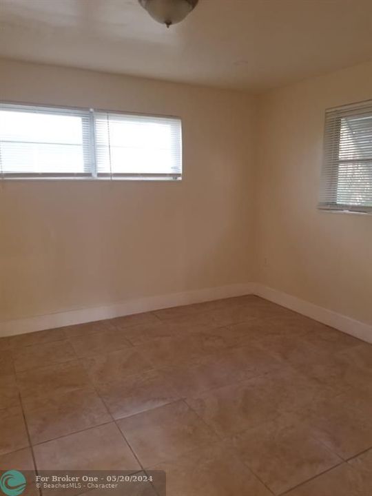 Recently Sold: $1,599 (1 beds, 1 baths, 0 Square Feet)