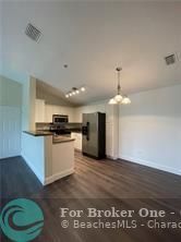 Recently Rented: $1,750 (1 beds, 1 baths, 846 Square Feet)