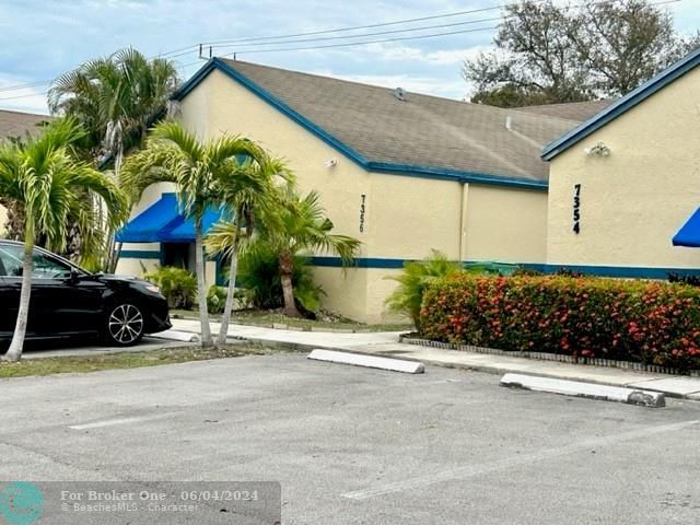 Recently Sold: $315,000 (2 beds, 2 baths, 1139 Square Feet)