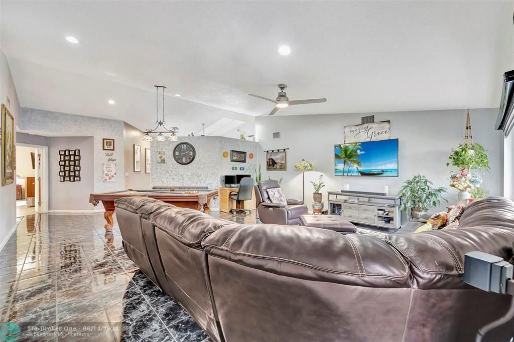 Active With Contract: $629,000 (3 beds, 2 baths, 2094 Square Feet)