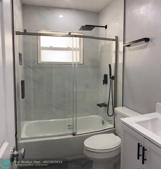 Recently Sold: $2,200 (2 beds, 1 baths, 878 Square Feet)