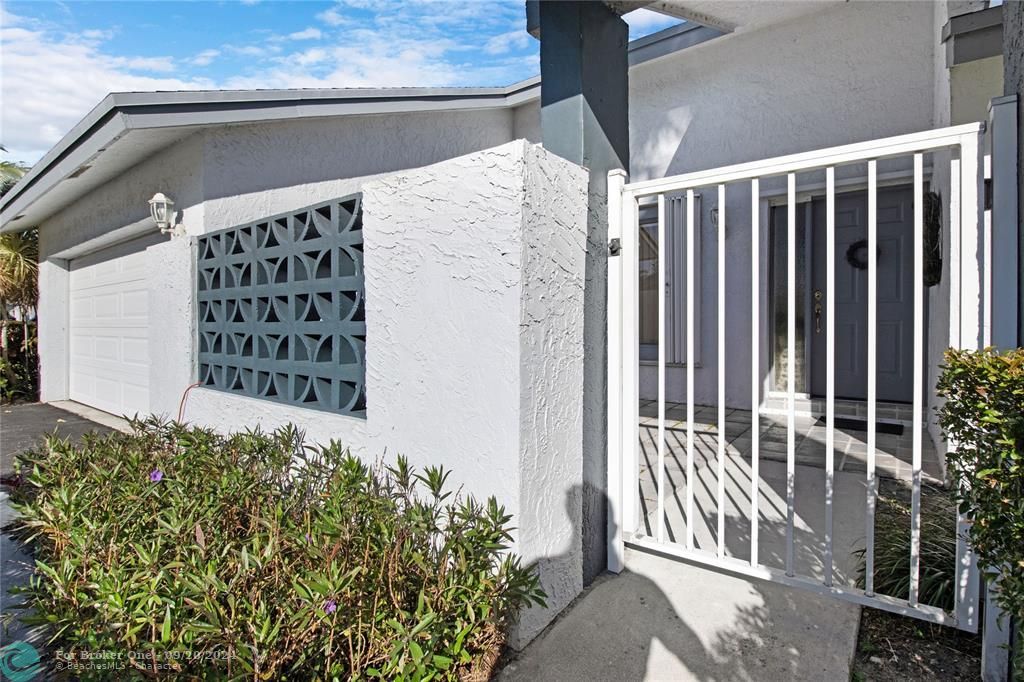 Recently Sold: $535,000 (3 beds, 2 baths, 1808 Square Feet)