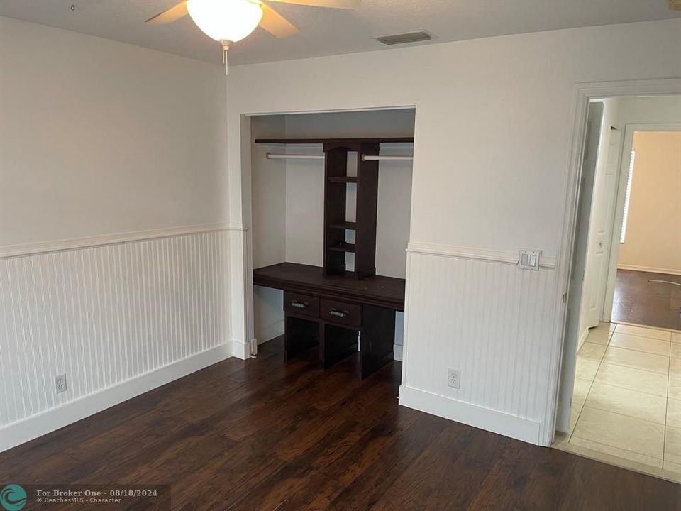 For Sale: $404,500 (3 beds, 2 baths, 1739 Square Feet)