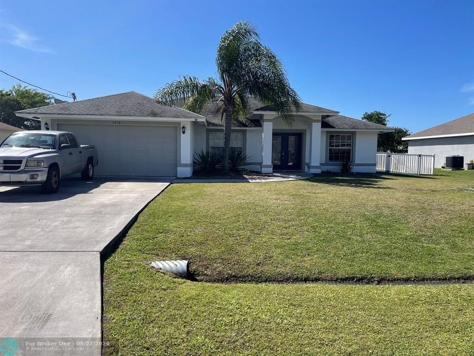 For Sale: $404,500 (3 beds, 2 baths, 1739 Square Feet)