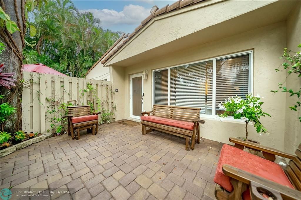 For Sale: $5,500 (3 beds, 2 baths, 1749 Square Feet)