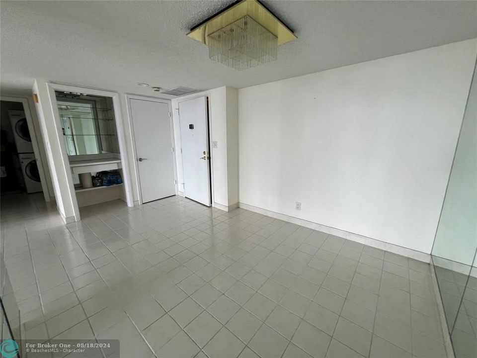 For Rent: $4,500 (2 beds, 2 baths, 1520 Square Feet)