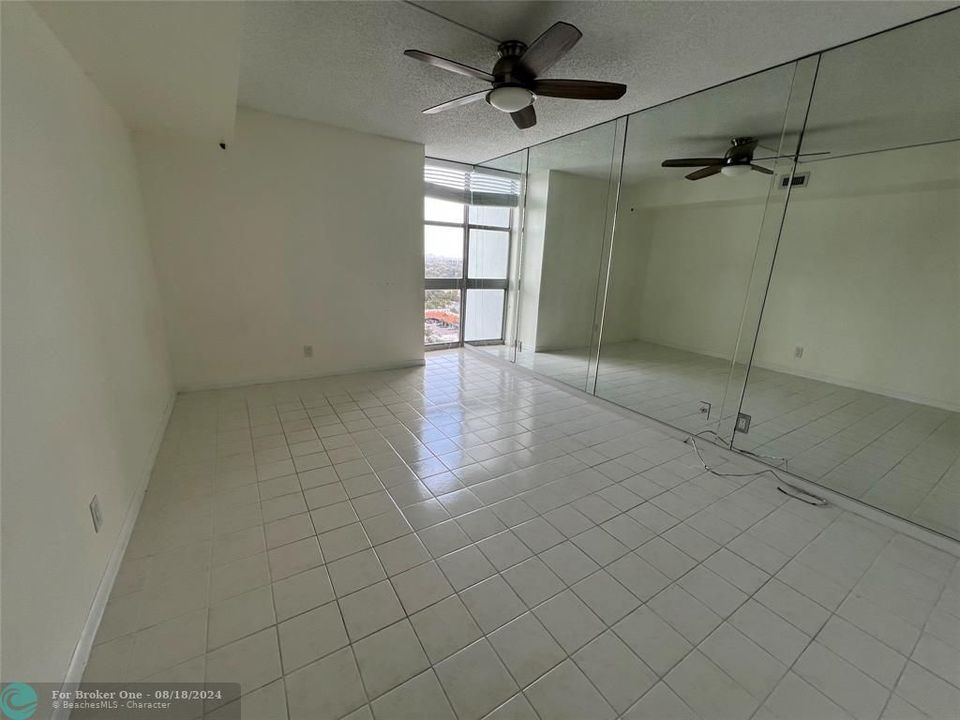 For Rent: $4,500 (2 beds, 2 baths, 1520 Square Feet)