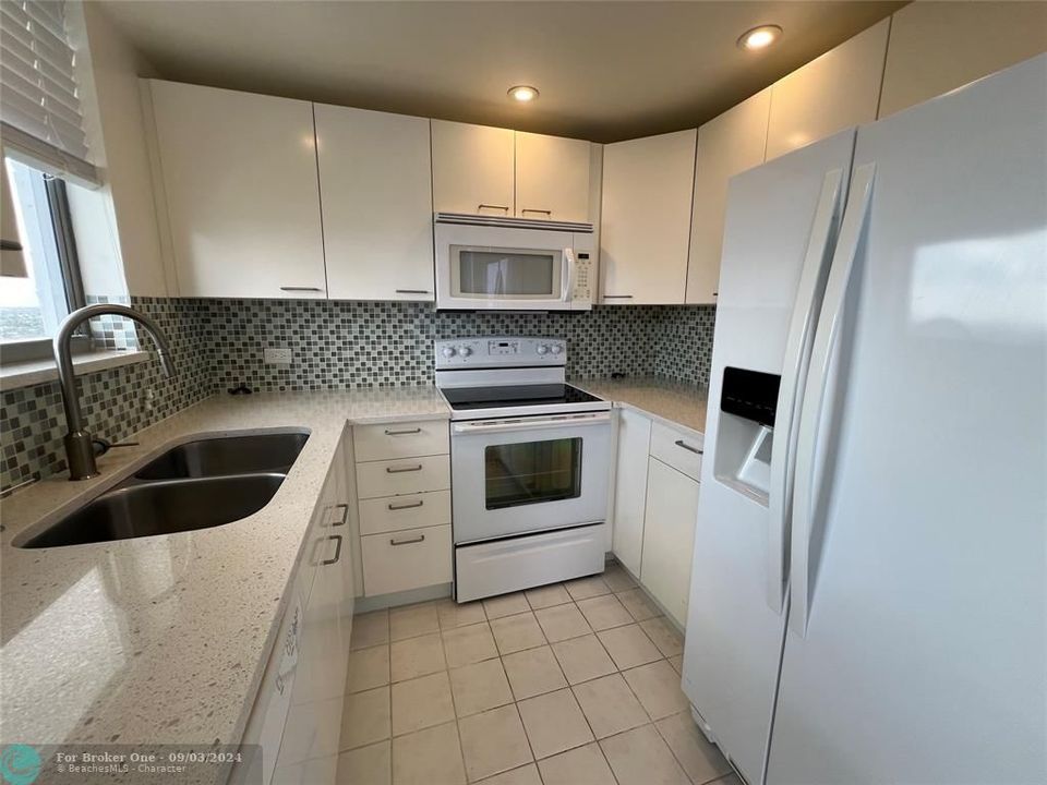 For Rent: $4,500 (2 beds, 2 baths, 1520 Square Feet)