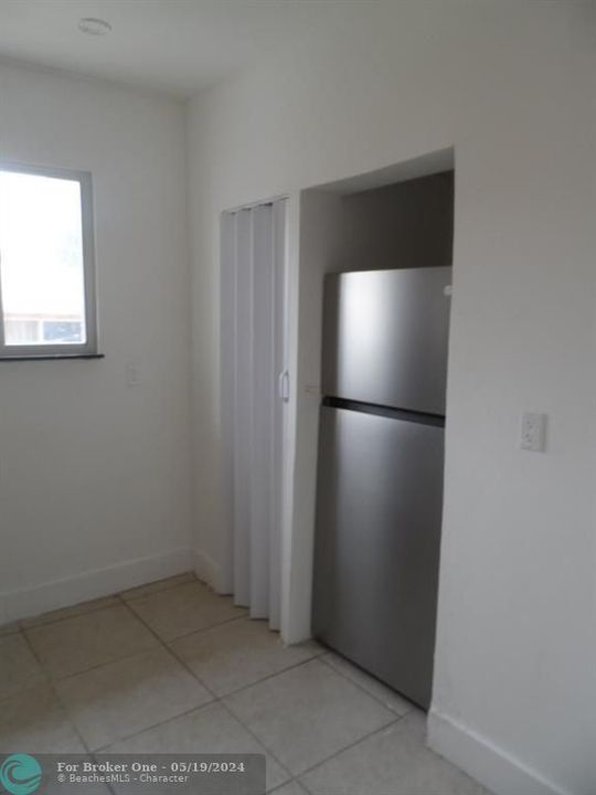 For Sale: $1,395 (1 beds, 1 baths, 0 Square Feet)