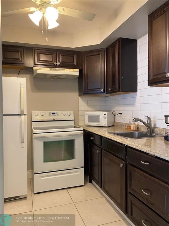 Recently Sold: $84,500 (1 beds, 1 baths, 588 Square Feet)