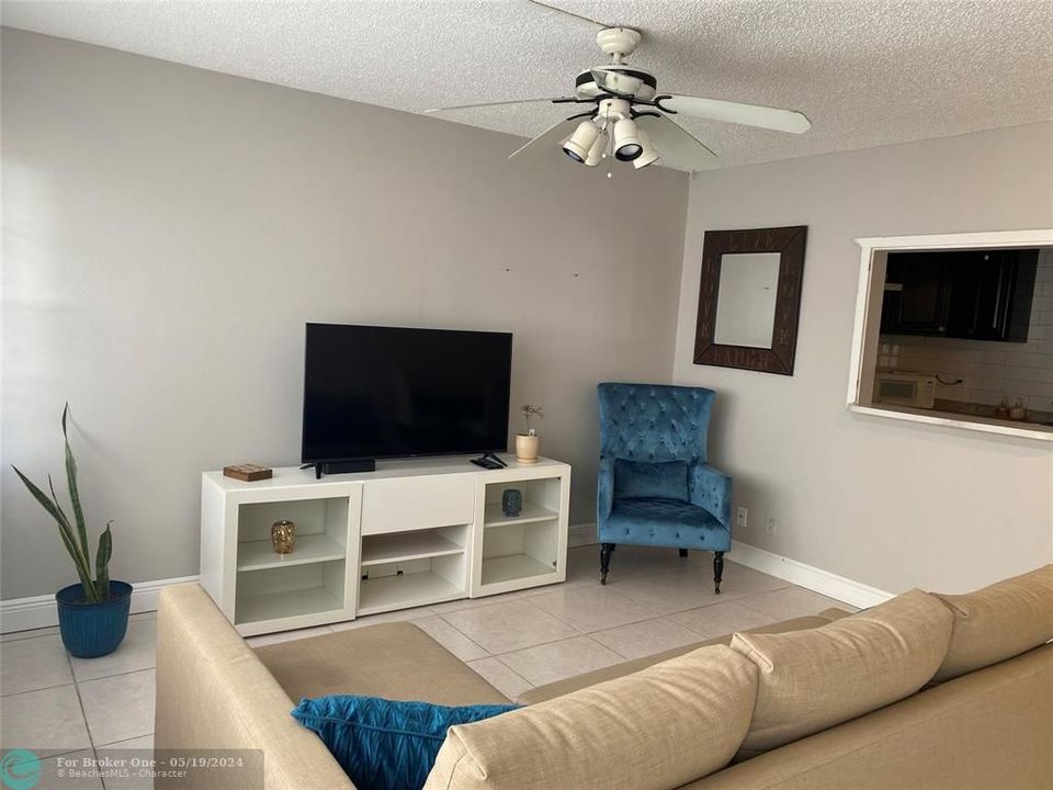 Recently Sold: $84,500 (1 beds, 1 baths, 588 Square Feet)