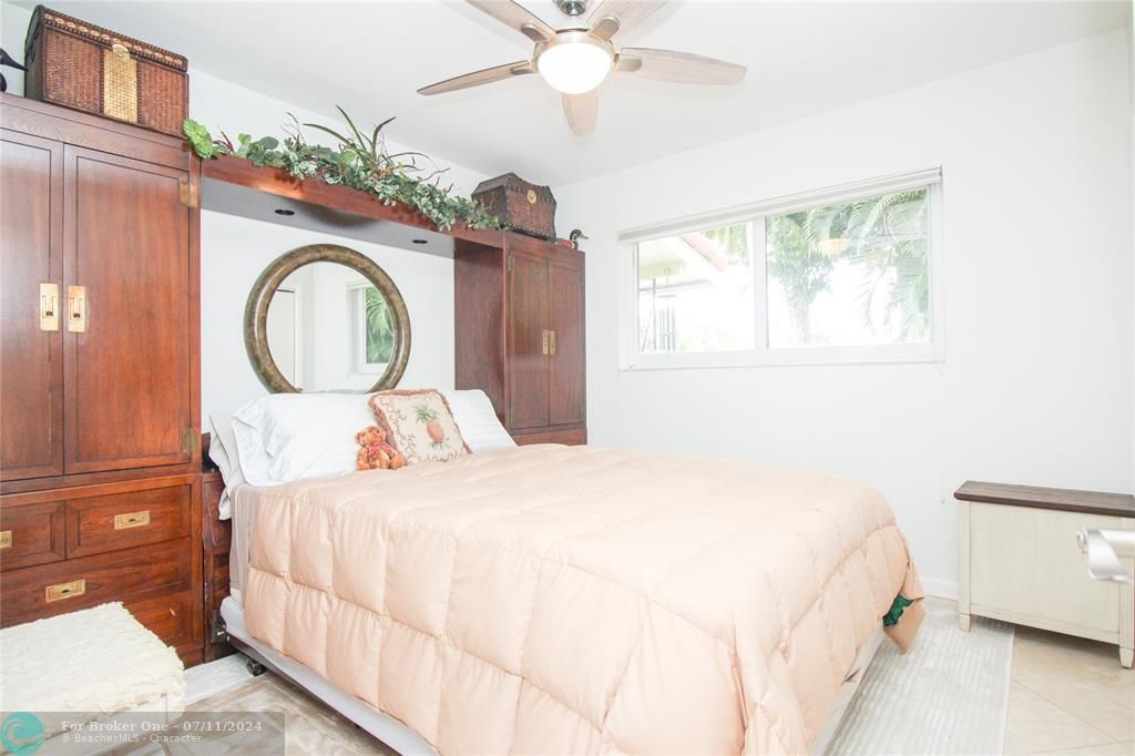 For Sale: $1,080,000 (3 beds, 2 baths, 1519 Square Feet)