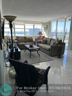 For Sale: $399,999 (2 beds, 2 baths, 1605 Square Feet)