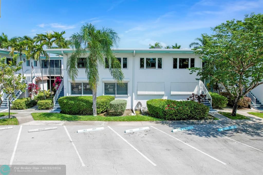 Recently Sold: $1,048,800 (3 beds, 3 baths, 2280 Square Feet)