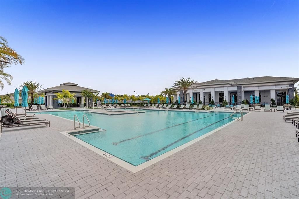 Active With Contract: $1,099,000 (5 beds, 4 baths, 3056 Square Feet)