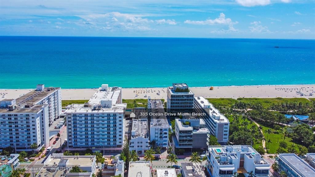 Recently Sold: $450,000 (1 beds, 1 baths, 410 Square Feet)