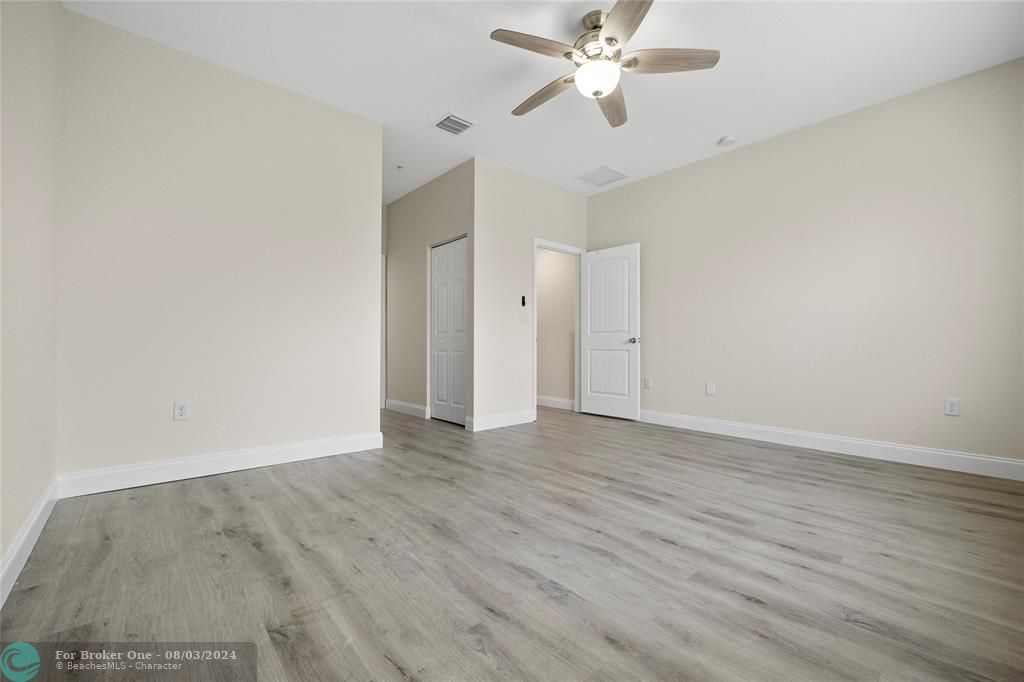 Active With Contract: $428,000 (3 beds, 2 baths, 1598 Square Feet)