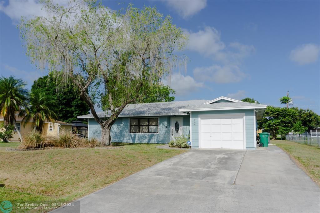 For Sale: $385,000 (3 beds, 2 baths, 1512 Square Feet)