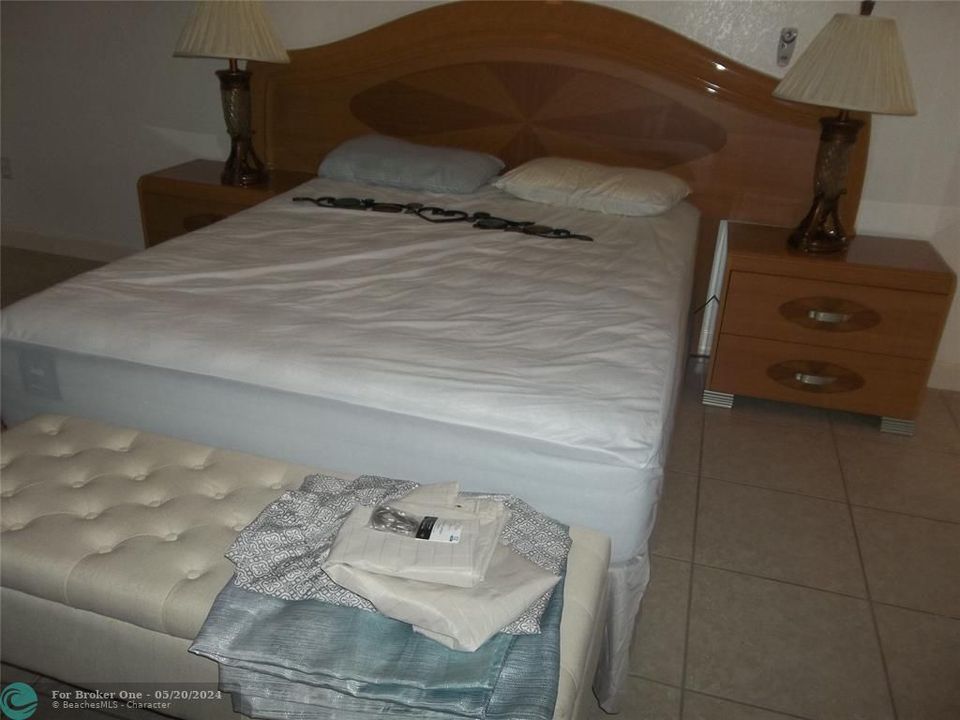 En Venta: $319,000 (1 camas, 1 baños, 817 Pies cuadrados)