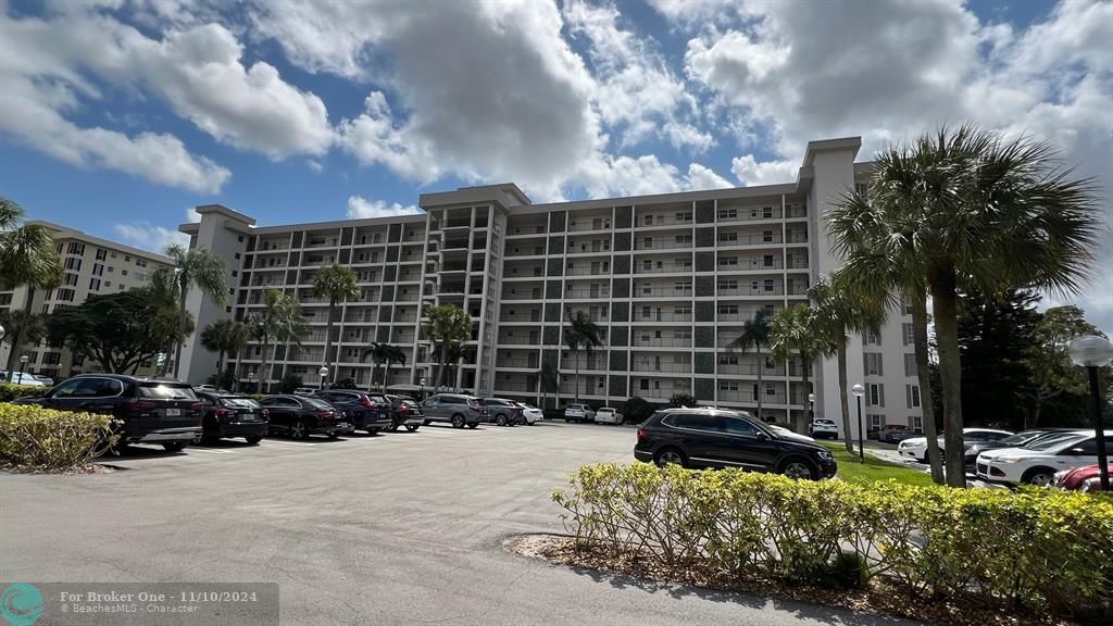 Active With Contract: $149,777 (1 beds, 1 baths, 960 Square Feet)