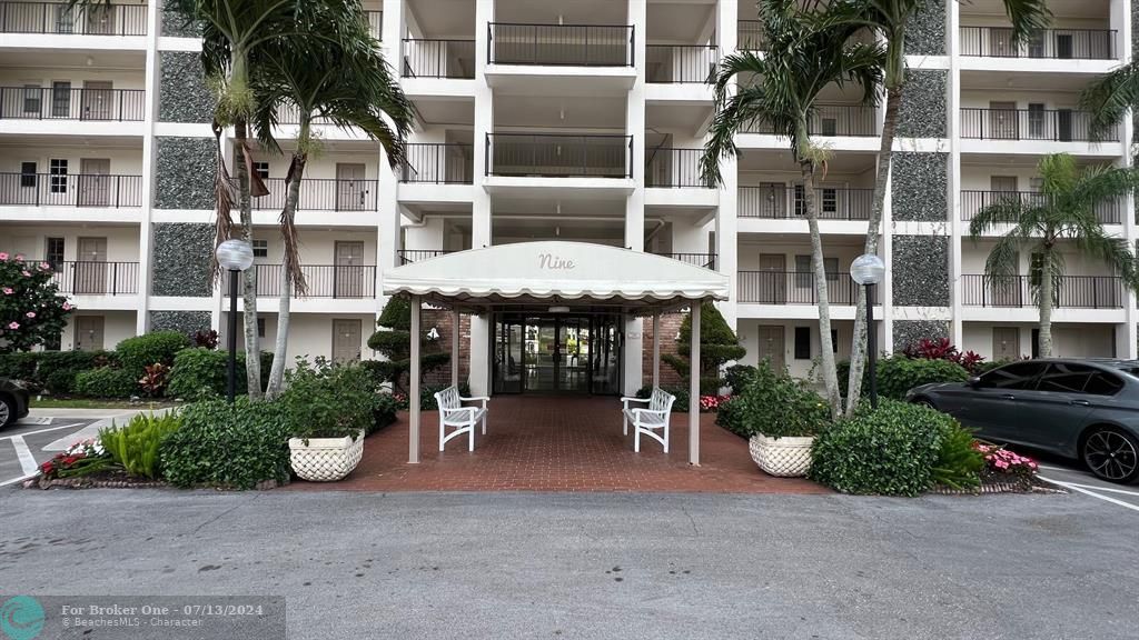 Active With Contract: $149,777 (1 beds, 1 baths, 960 Square Feet)