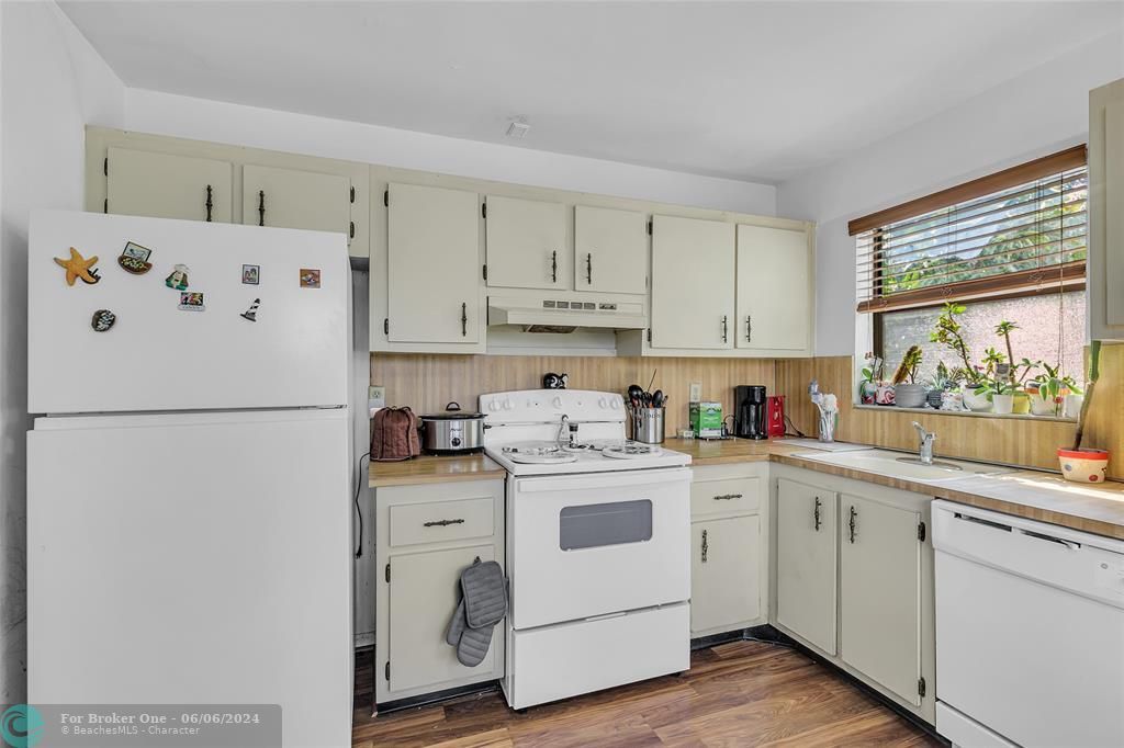 Recently Sold: $210,000 (2 beds, 2 baths, 1020 Square Feet)