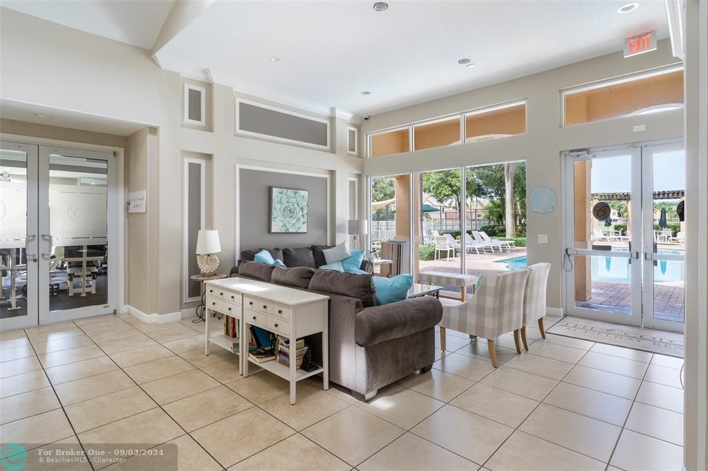 Active With Contract: $599,900 (4 beds, 2 baths, 2004 Square Feet)