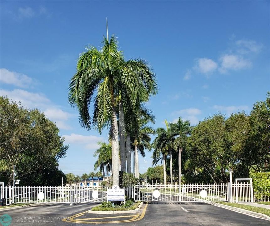 Active With Contract: $599,900 (4 beds, 2 baths, 2004 Square Feet)