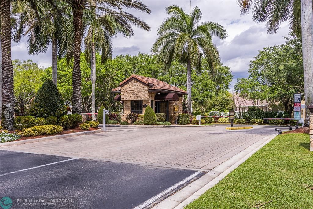 Vendido Recientemente: $674,900 (3 camas, 2 baños, 1958 Pies cuadrados)