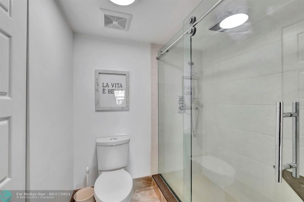 最近售出: $354,000 (2 贝兹, 2 浴室, 1340 平方英尺)