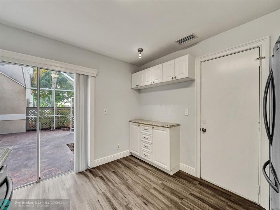 Active With Contract: $519,000 (3 beds, 2 baths, 1666 Square Feet)