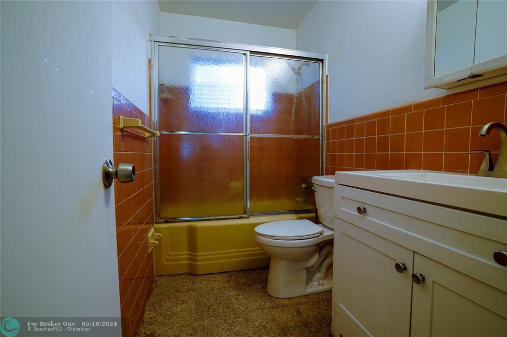 待售: $595,000 (3 贝兹, 2 浴室, 1392 平方英尺)